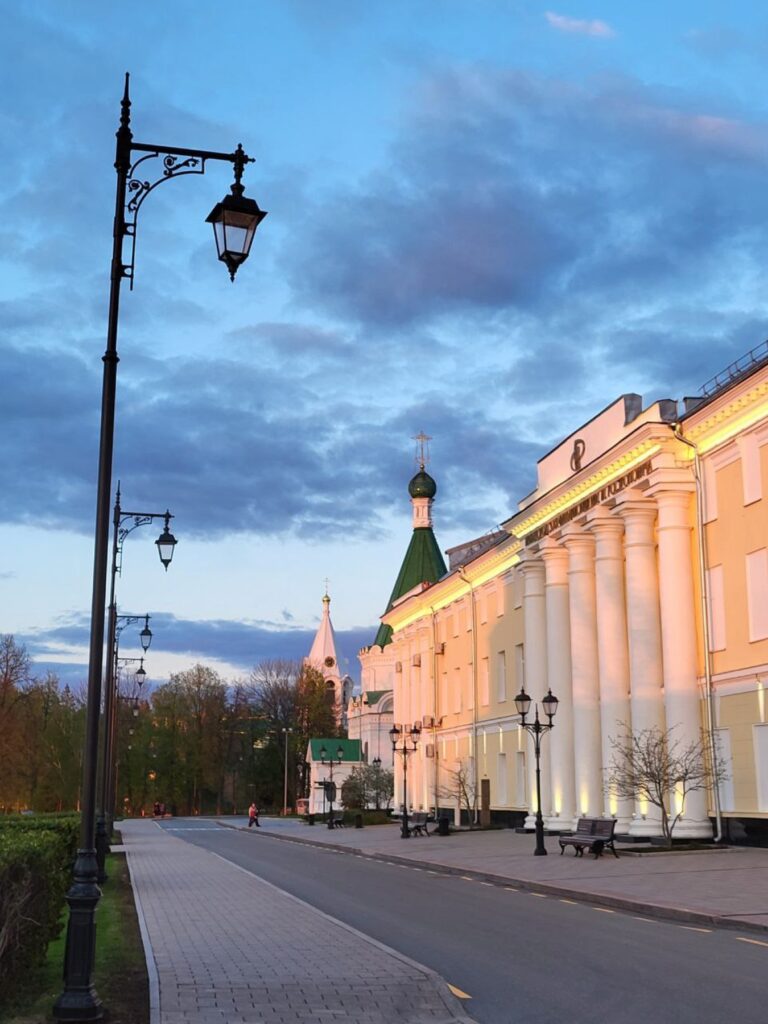 Кремль. Собор и собрание.